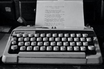 Image of a typewriter